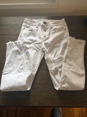 Hidden White Distressed Women's Jeans - Classic Slim Fit